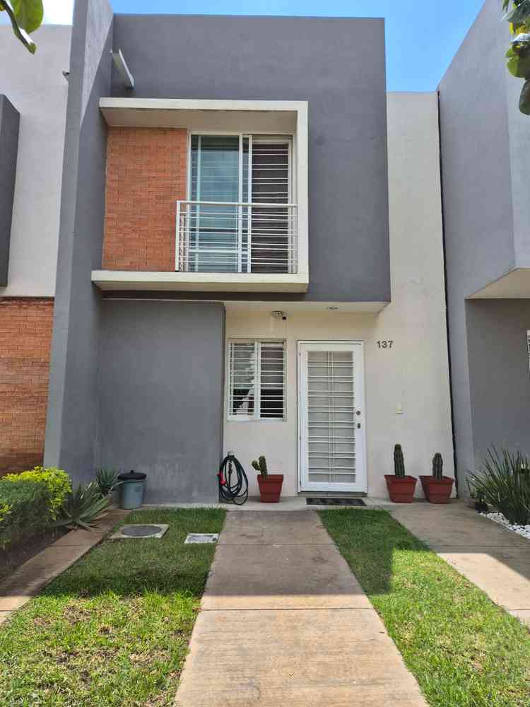 casa en renta avenida san blas paseo de los parques san pedro tlaquepaque jalisco p9Naf9f